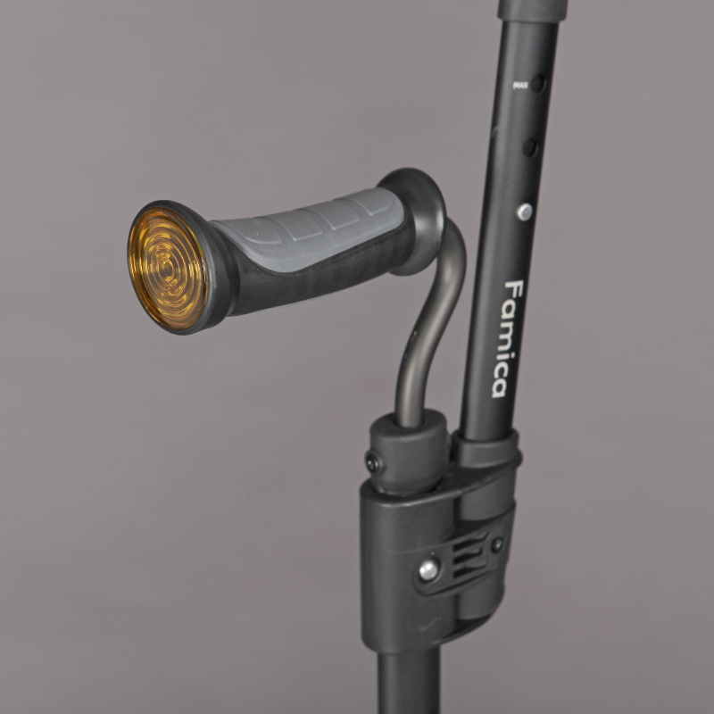 Reflective Hand Grips for Night Safety