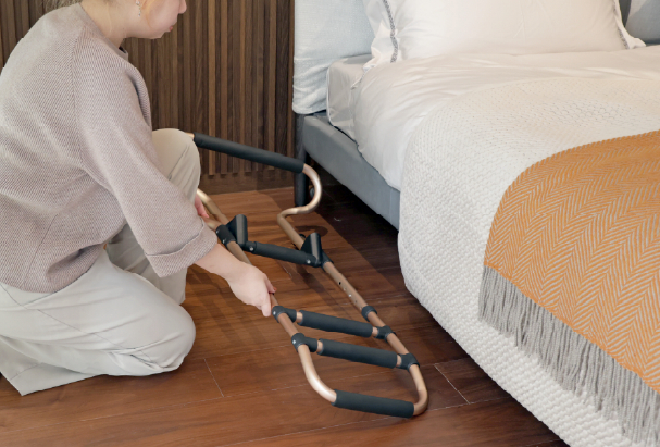 AH07 fold function for compact storage