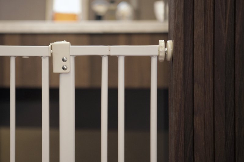 Pressure Fit Installation - No Wall Damage