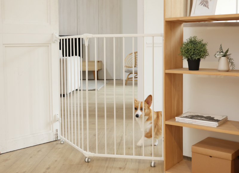 Foldable Rolling Guard SG63 - Rolling Pet Barrier